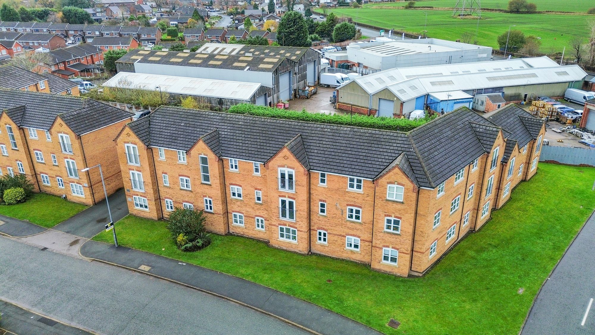 2 bedroom Flat share For Sale