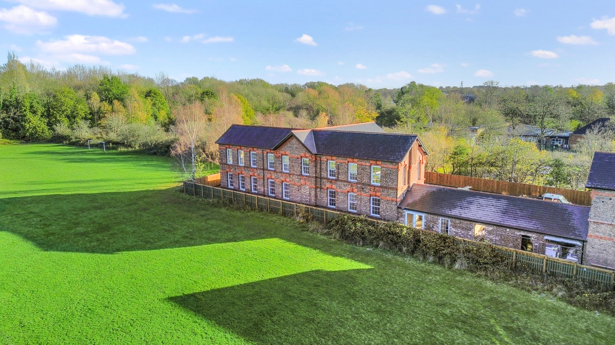 2 bedroom Apartment Under Offer