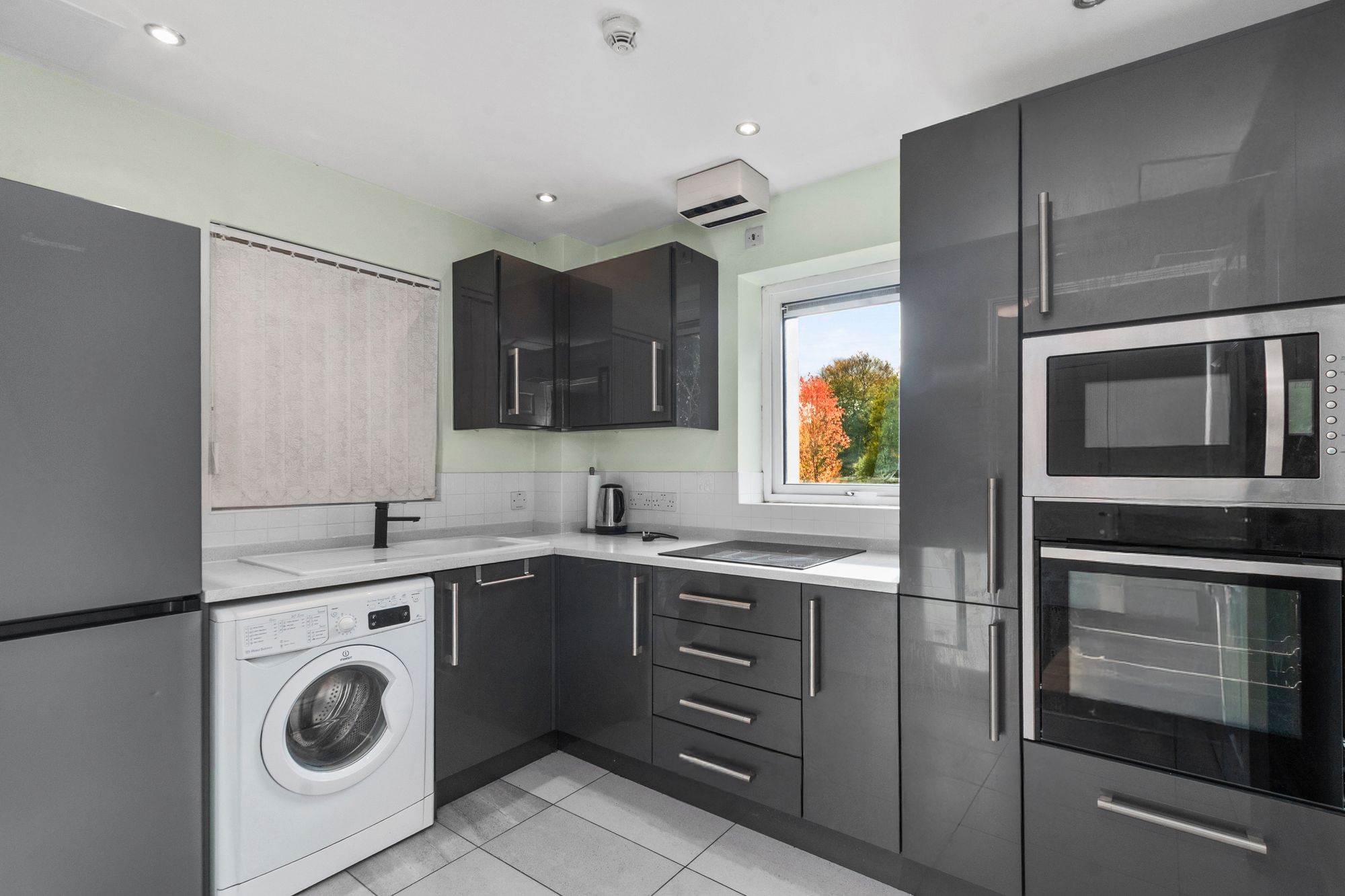 1 bedroom Apartment For Sale