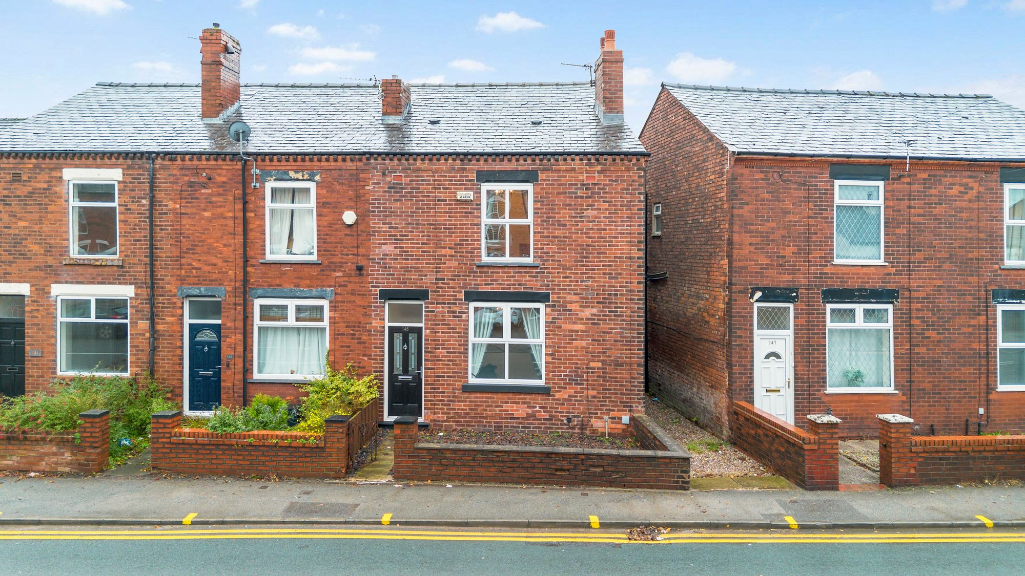 2 bedroom End of terrace house Under Offer