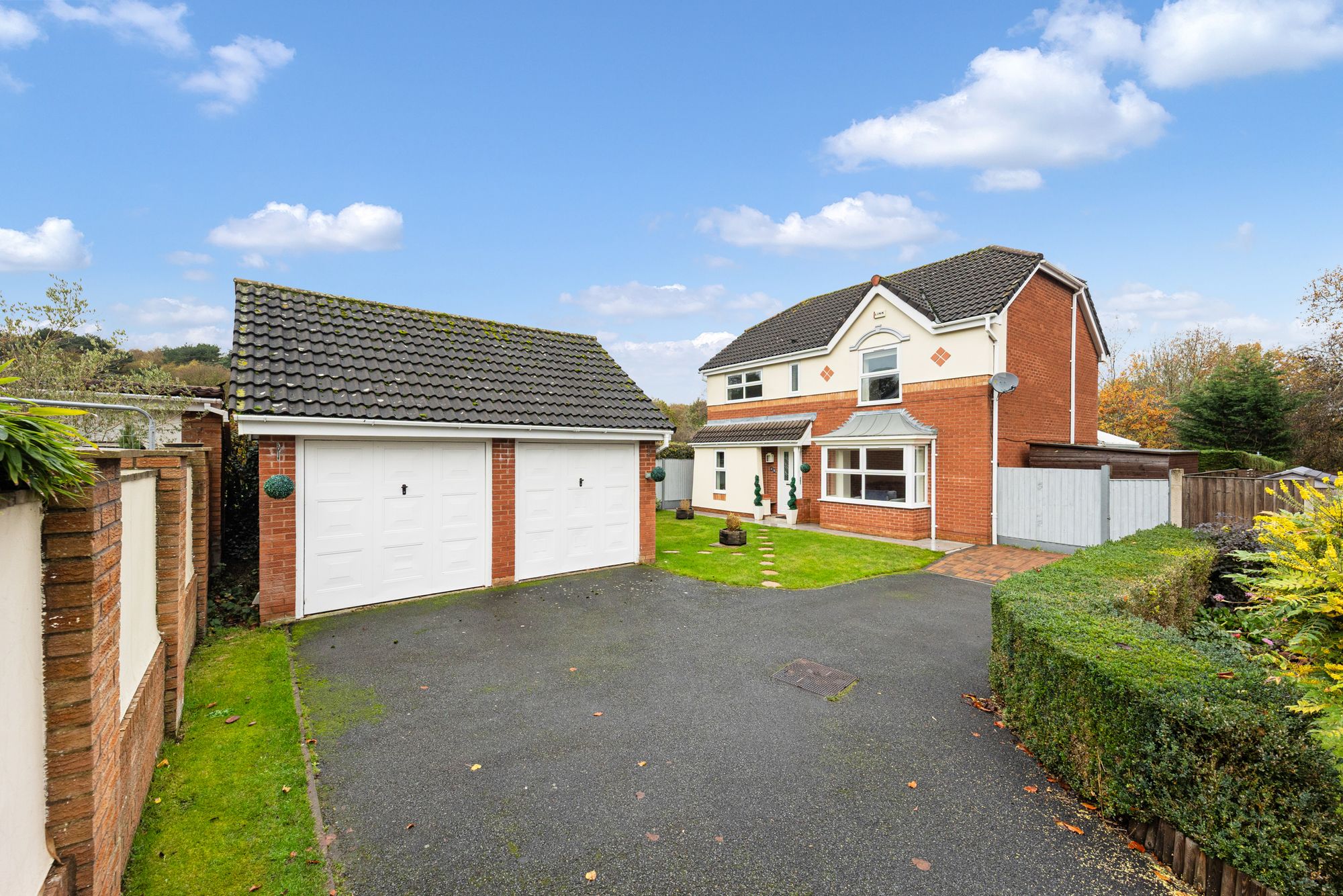 4 bedroom Detached house For Sale