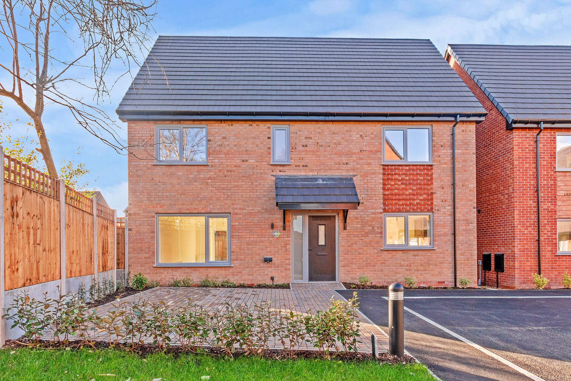 4 bedroom Detached house Under Offer
