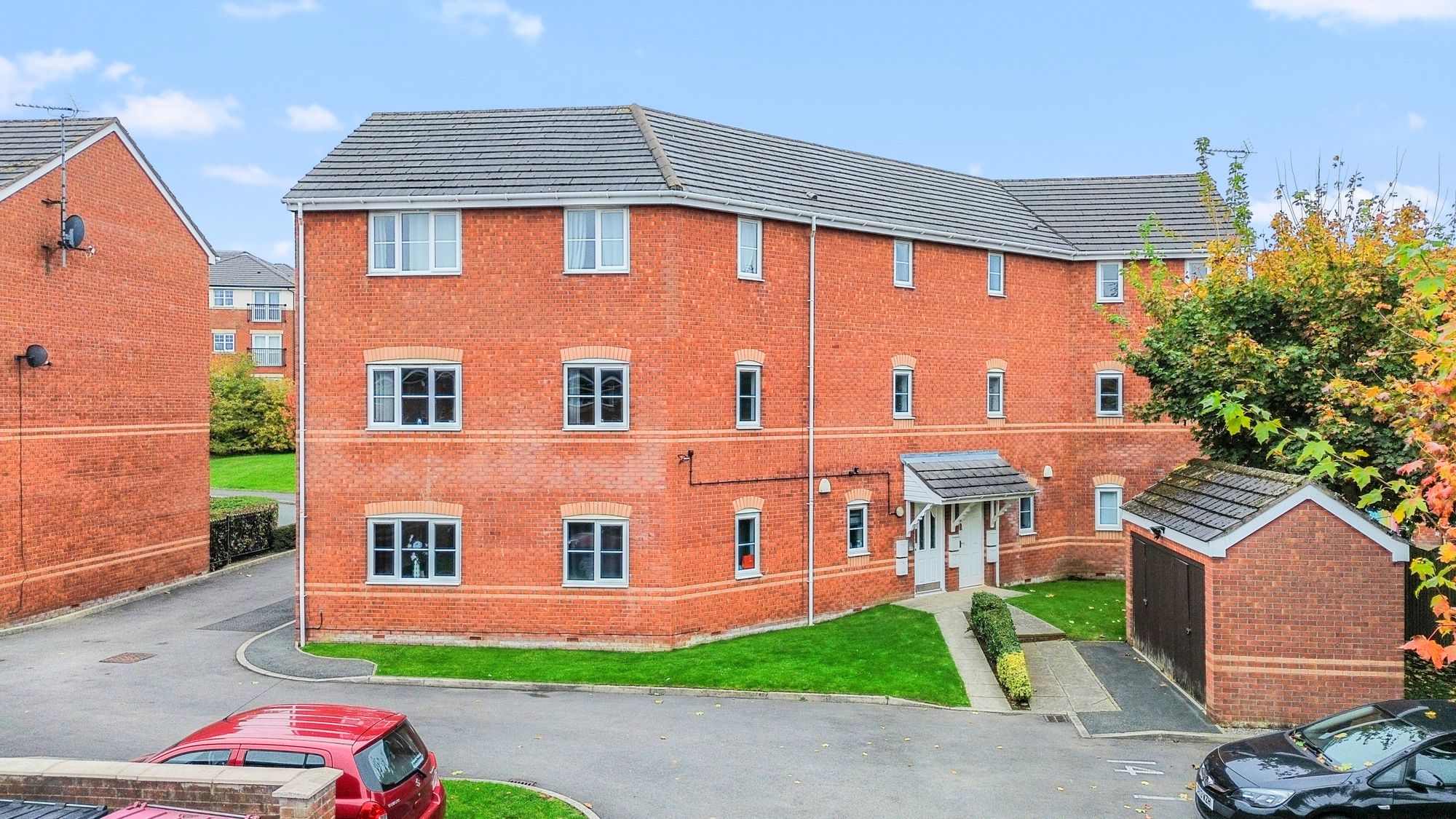 2 bedroom Apartment For Sale