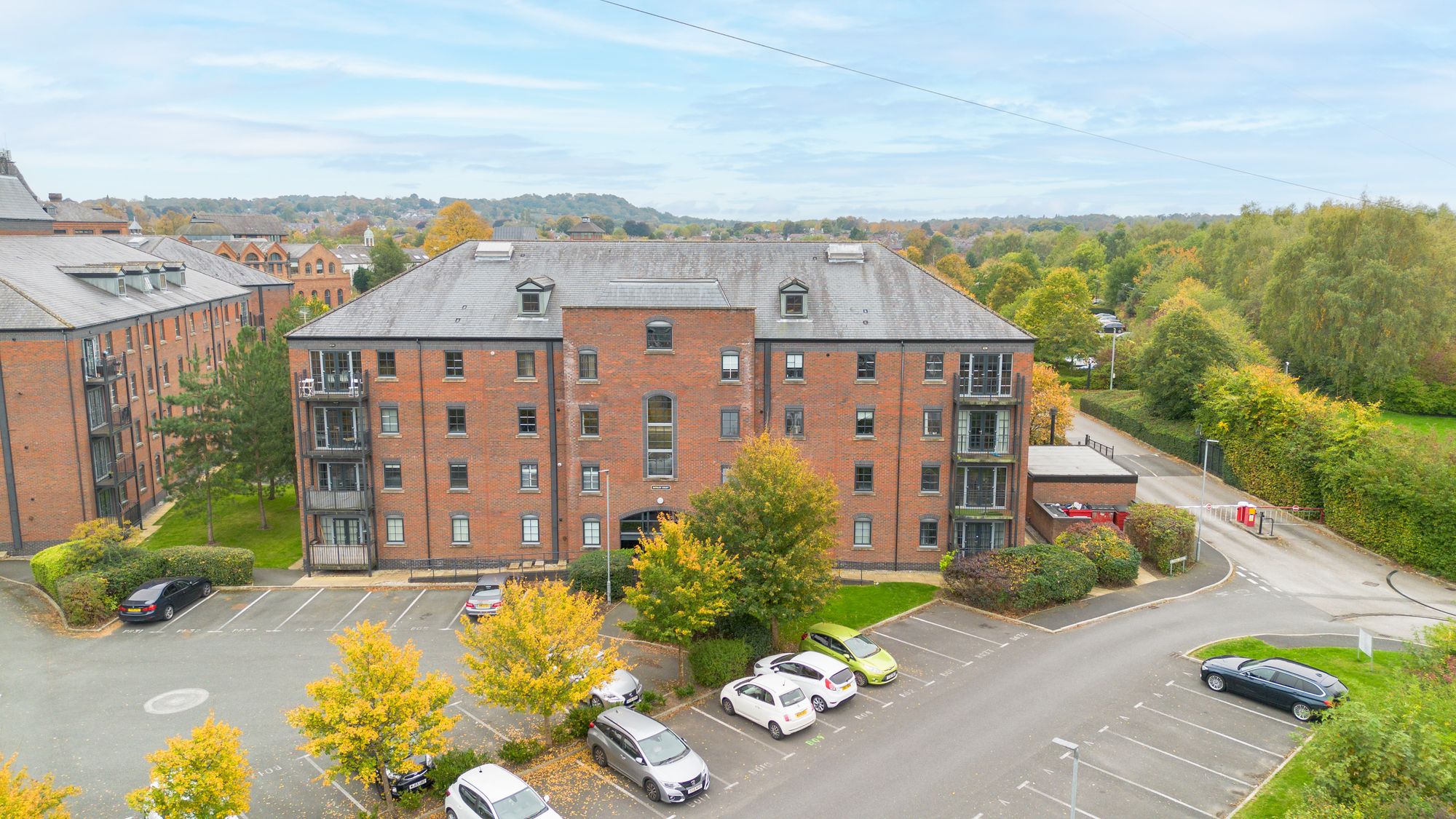 2 bedroom Apartment For Sale