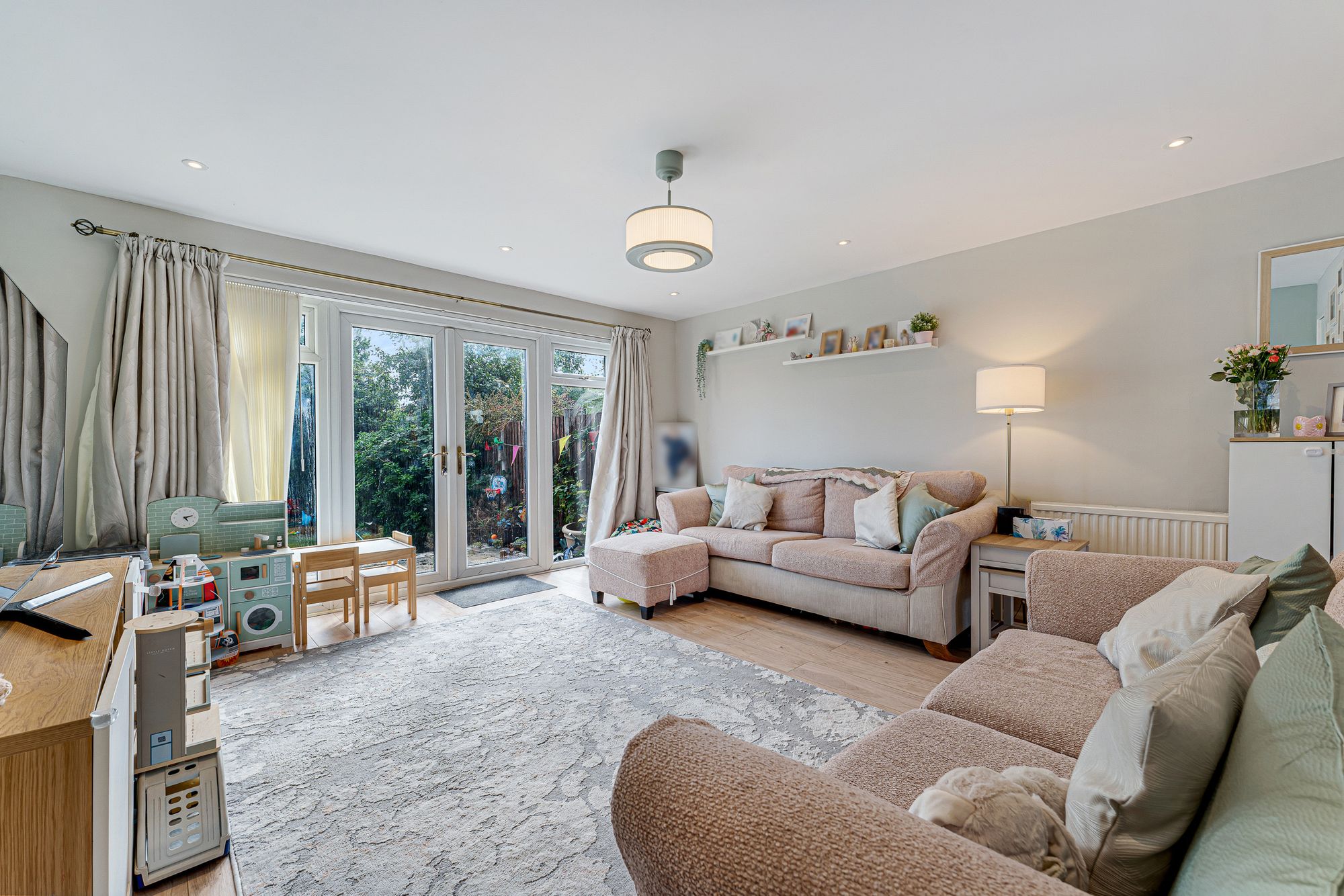 3 bedroom Link detached house Under Offer