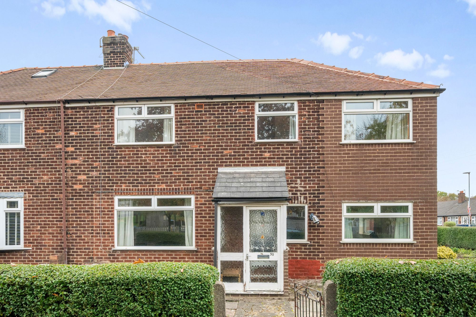 5 bedroom Semi-detached house For Sale