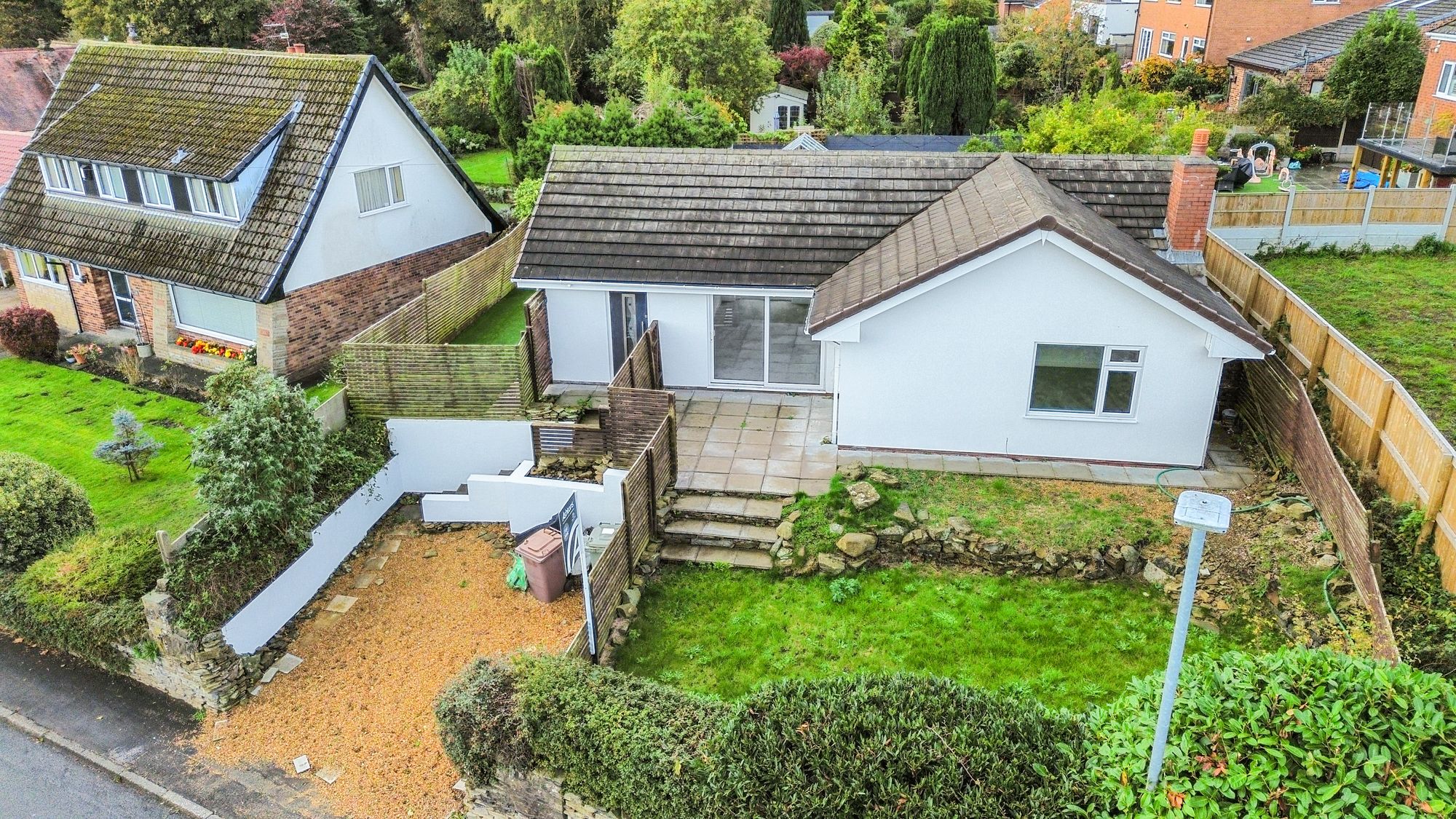 3 bedroom Detached bungalow For Sale