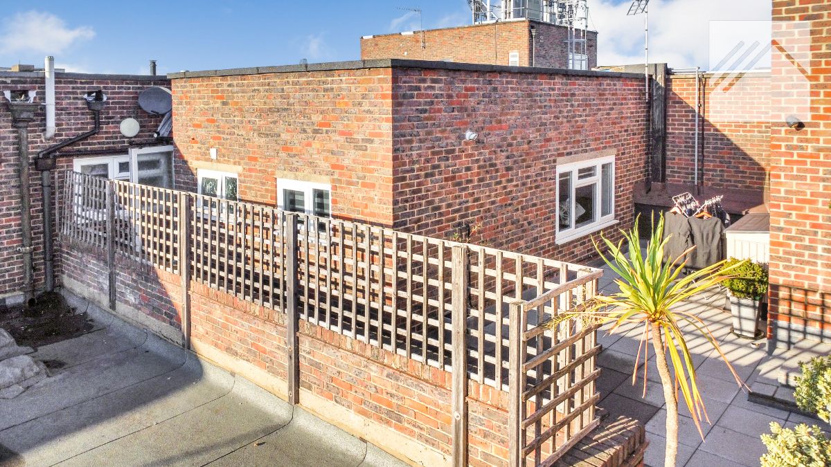 1 bedroom Apartment For Sale