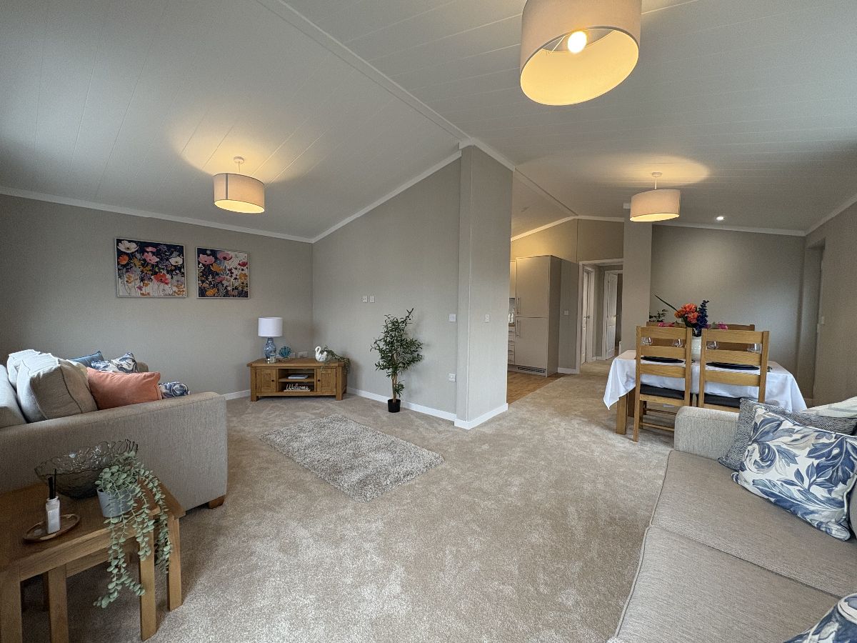 2 bedroom  For Sale