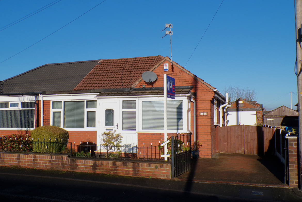 2 bedroom Bungalow For Sale