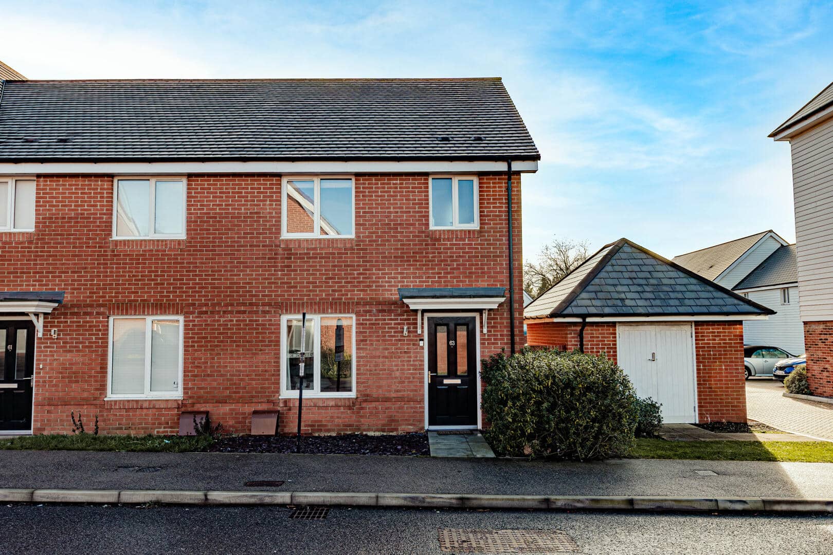 2 bedroom End of terrace house Under Offer