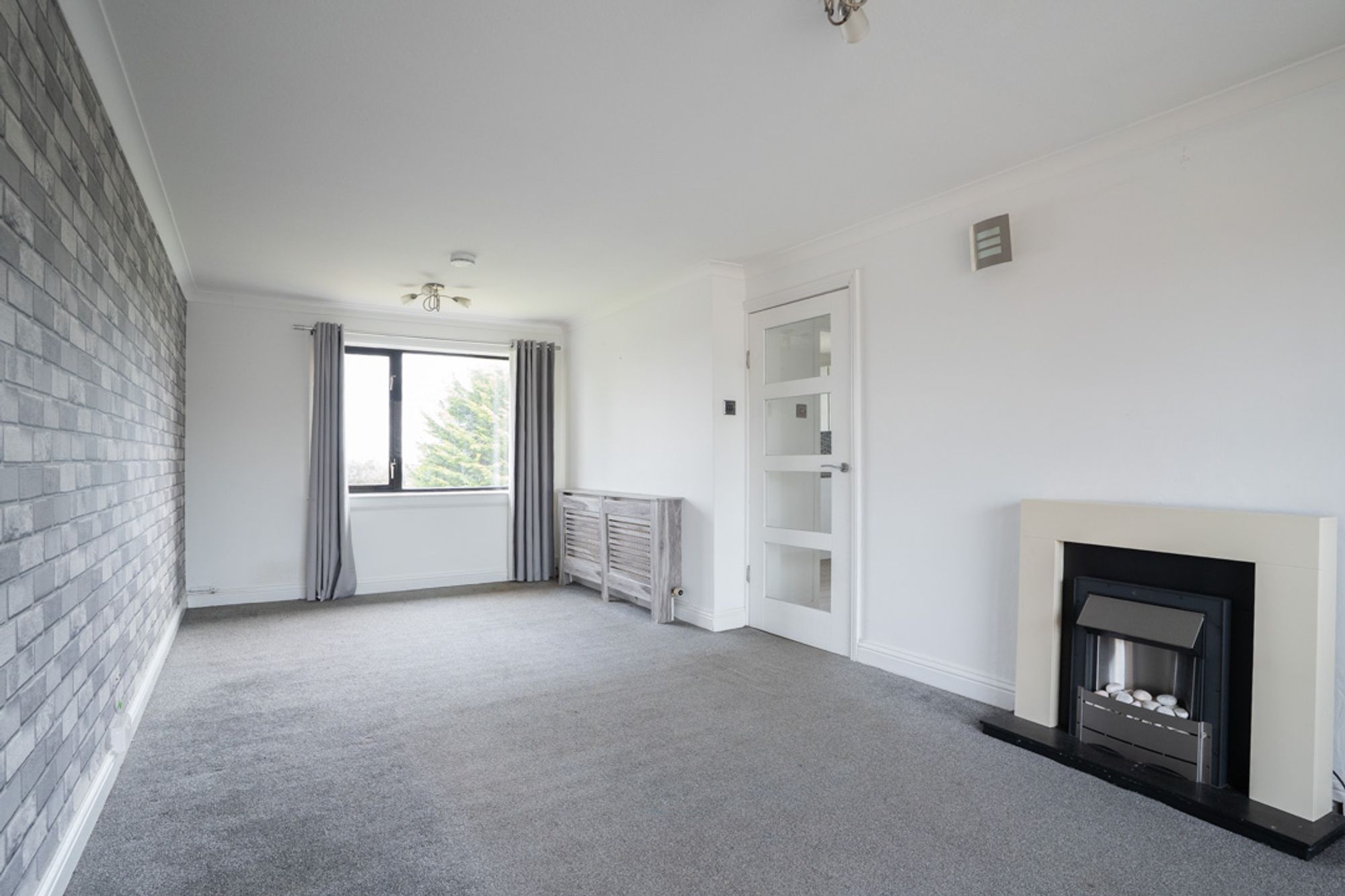 2 bedroom Flat Under Offer