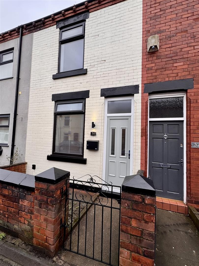 2 bedroom Terraced House Under Offer
