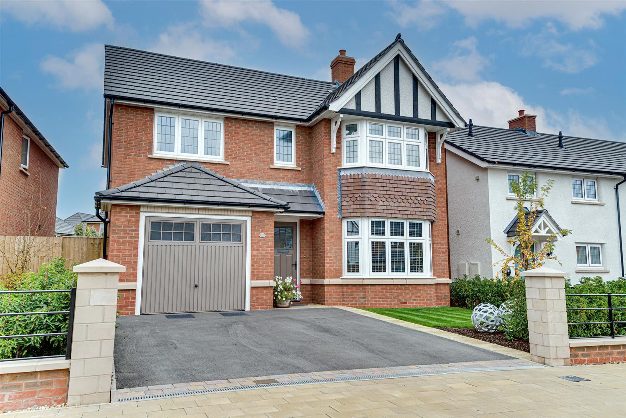  Terraced House For Sale