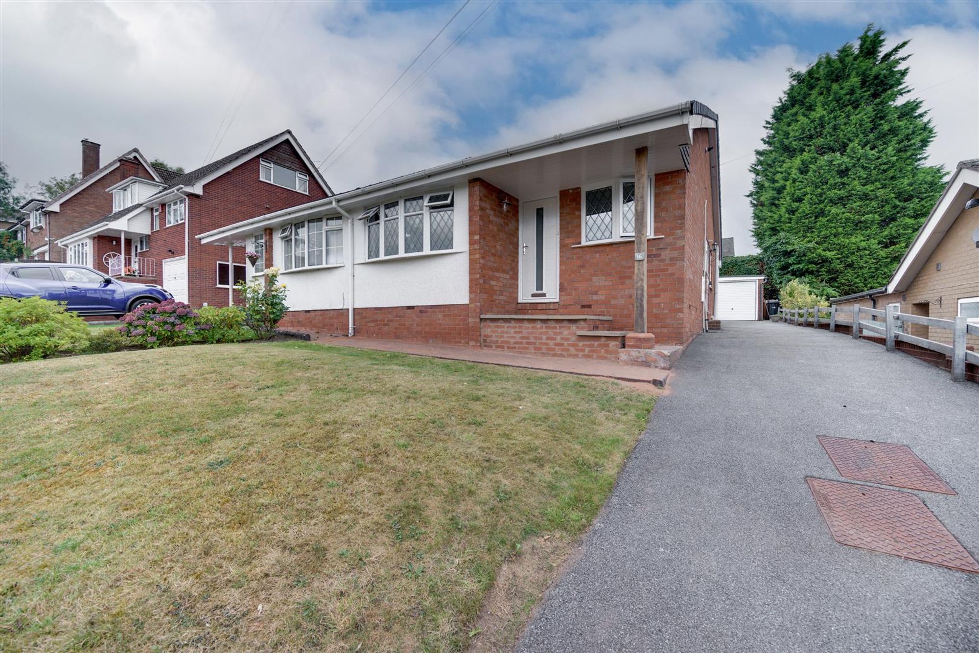 3 bedroom Bungalow For Sale