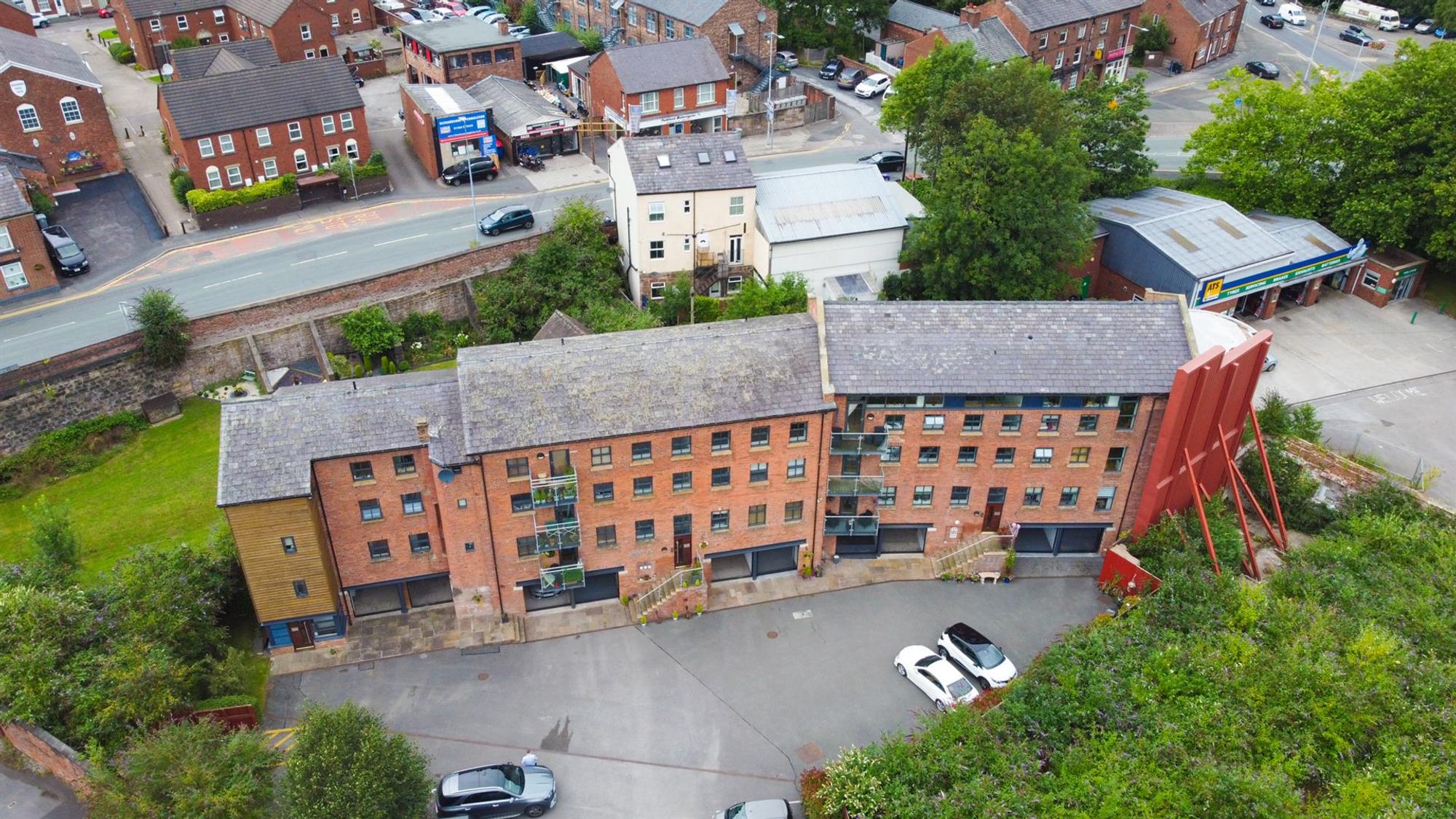 2 bedroom Flat To Let