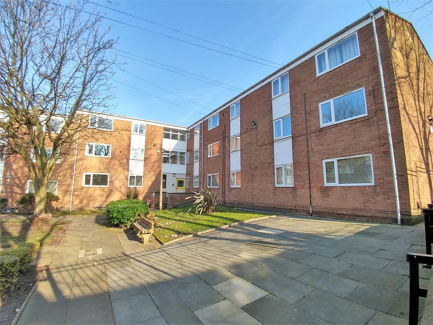 1 bedroom Flat share Let