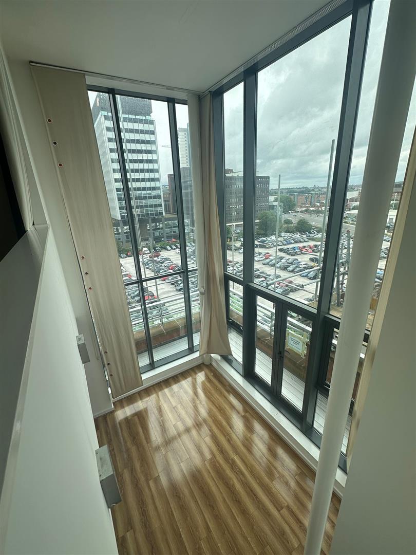 2 bedroom Apartment Let