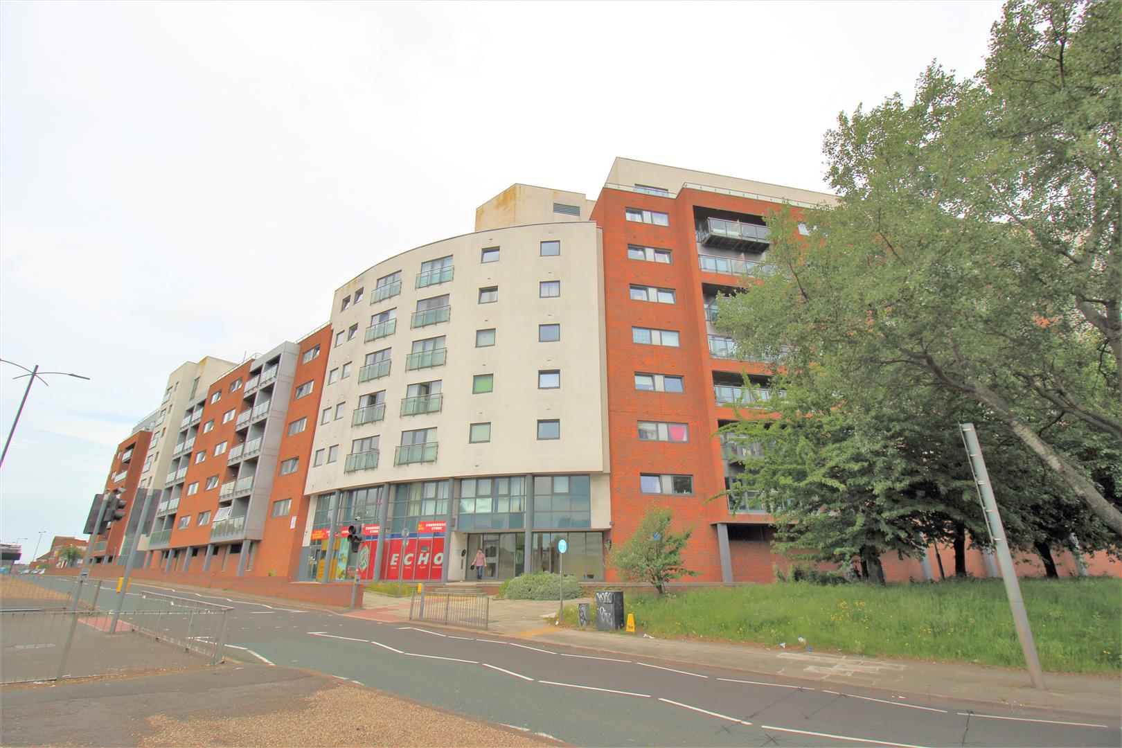 2 bedroom Apartment Let