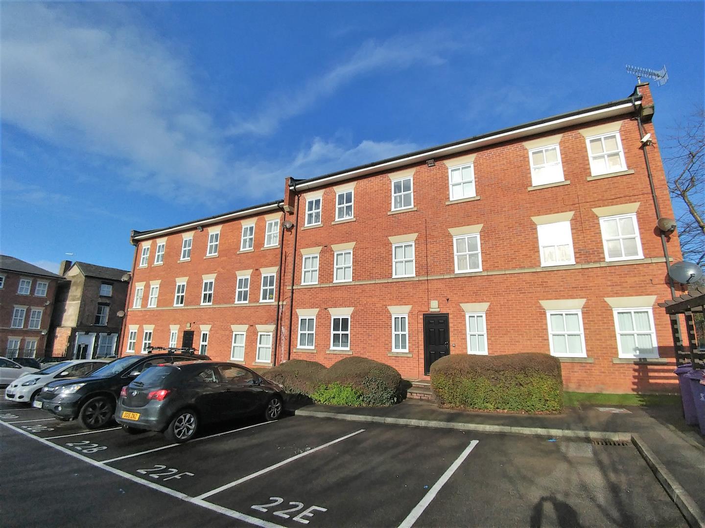 2 bedroom Flat share Let