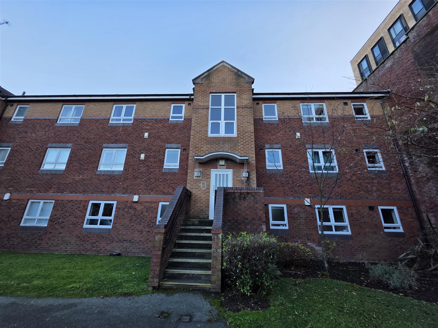 2 bedroom Apartment Let