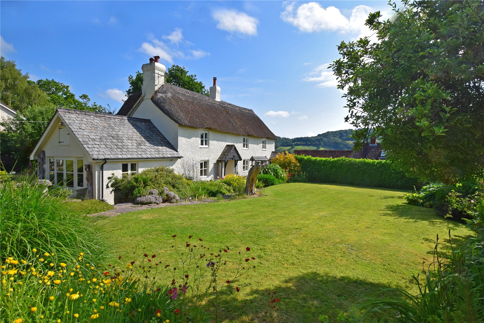 3 bedroom Cottage For Sale
