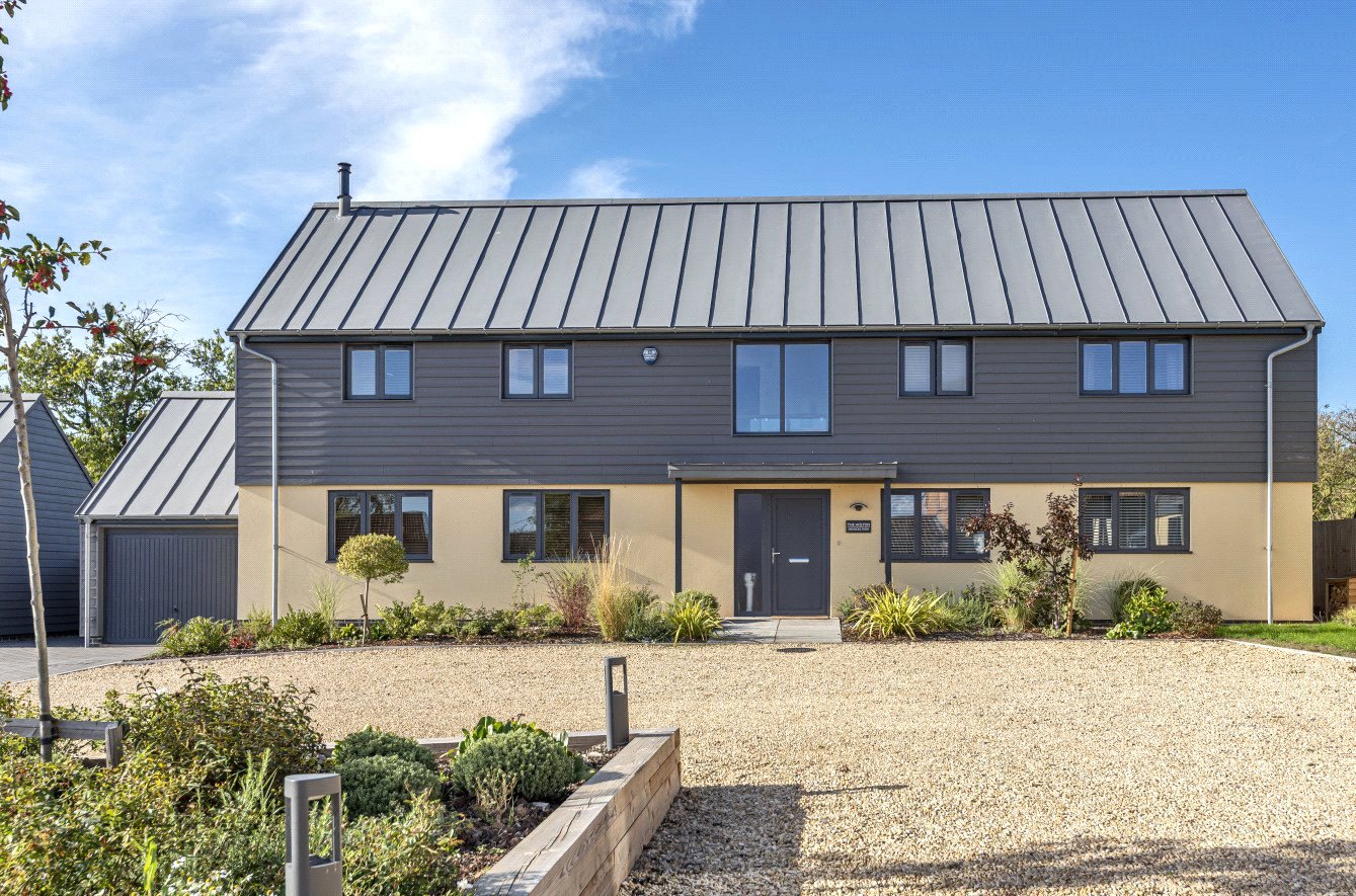 4 bedroom House (unspecified) Under Offer