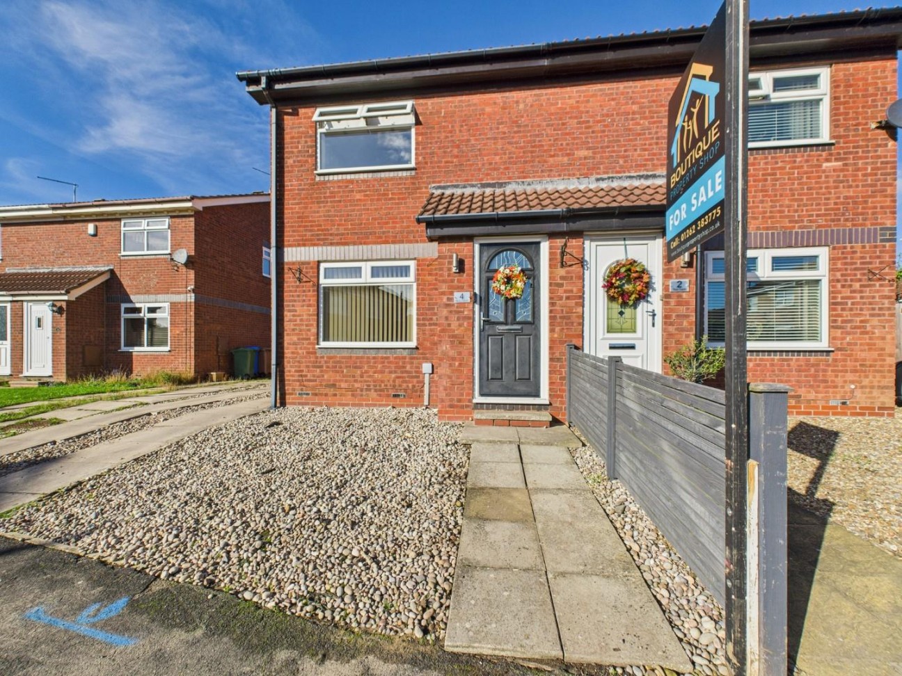 3 bedroom Semi-detached house For Sale