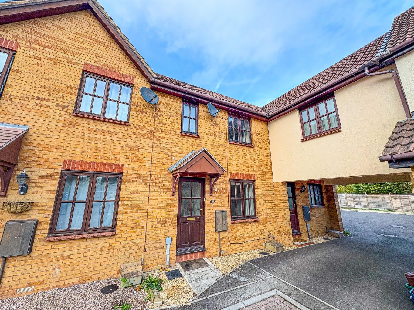 2 bedroom House (unspecified) Let