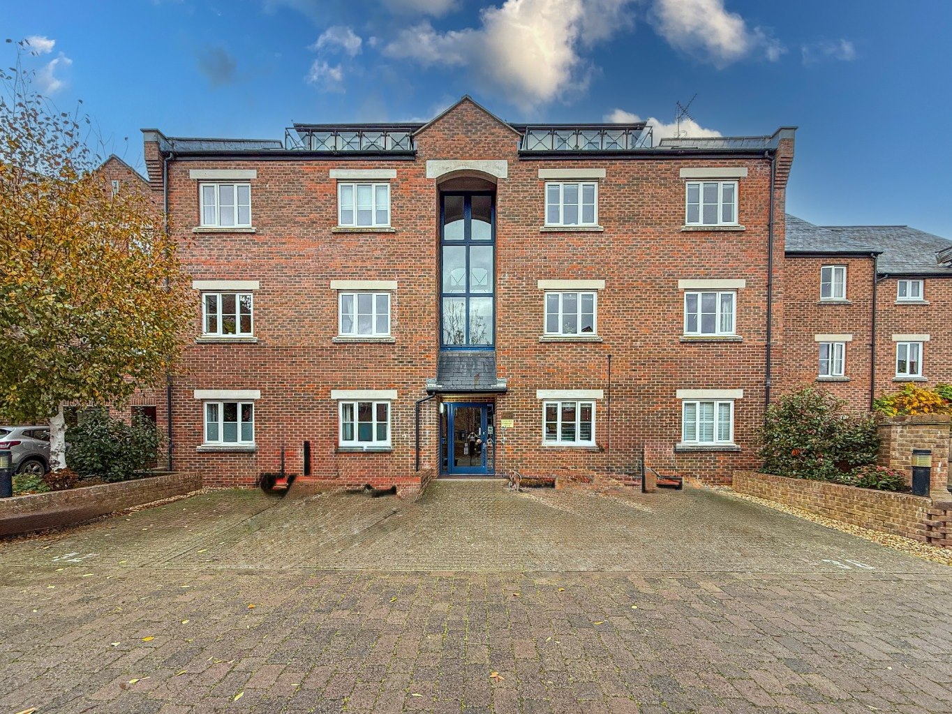 3 bedroom Penthouse Let