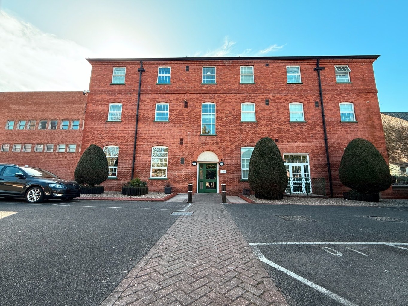 2 bedroom Flat share Let