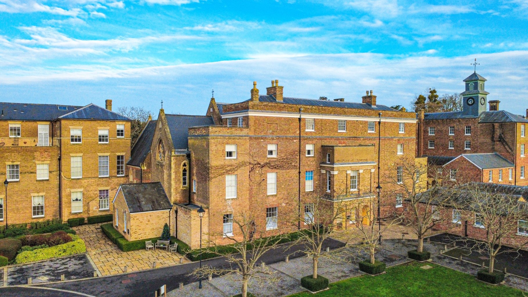 1 bedroom Apartment For Sale
