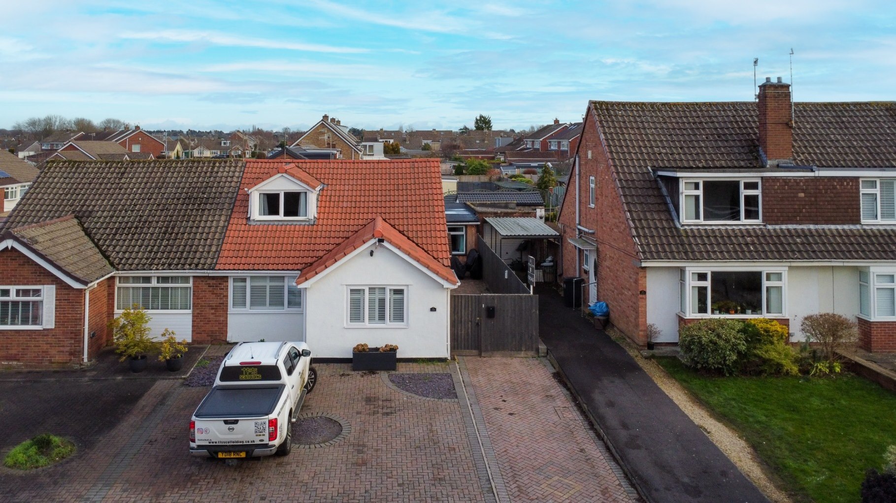 4 bedroom Detached bungalow For Sale