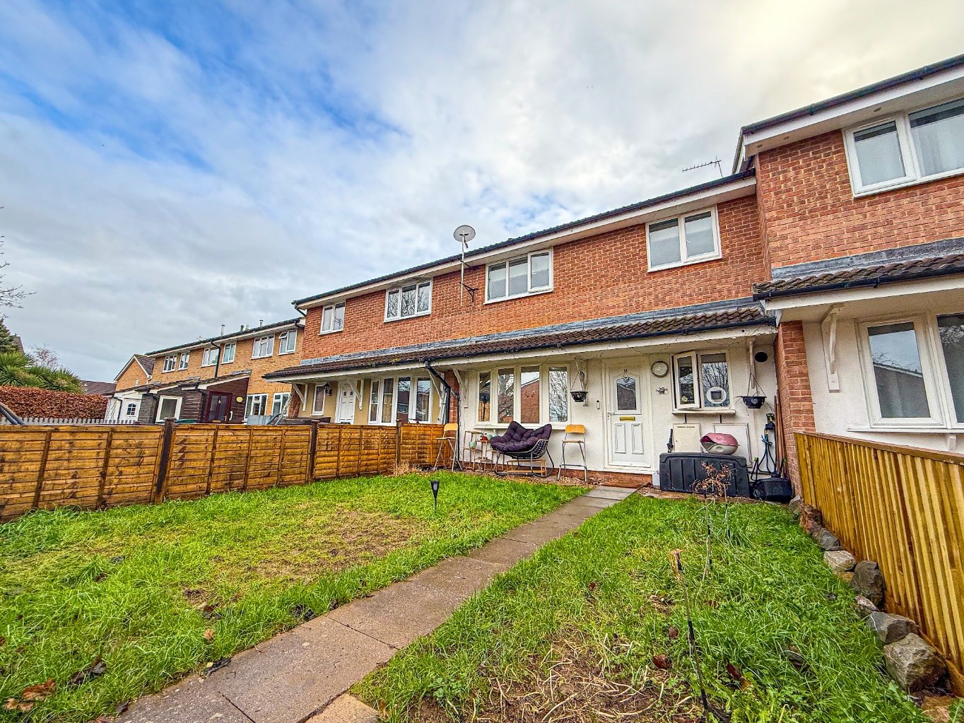 2 bedroom House (unspecified) For Sale