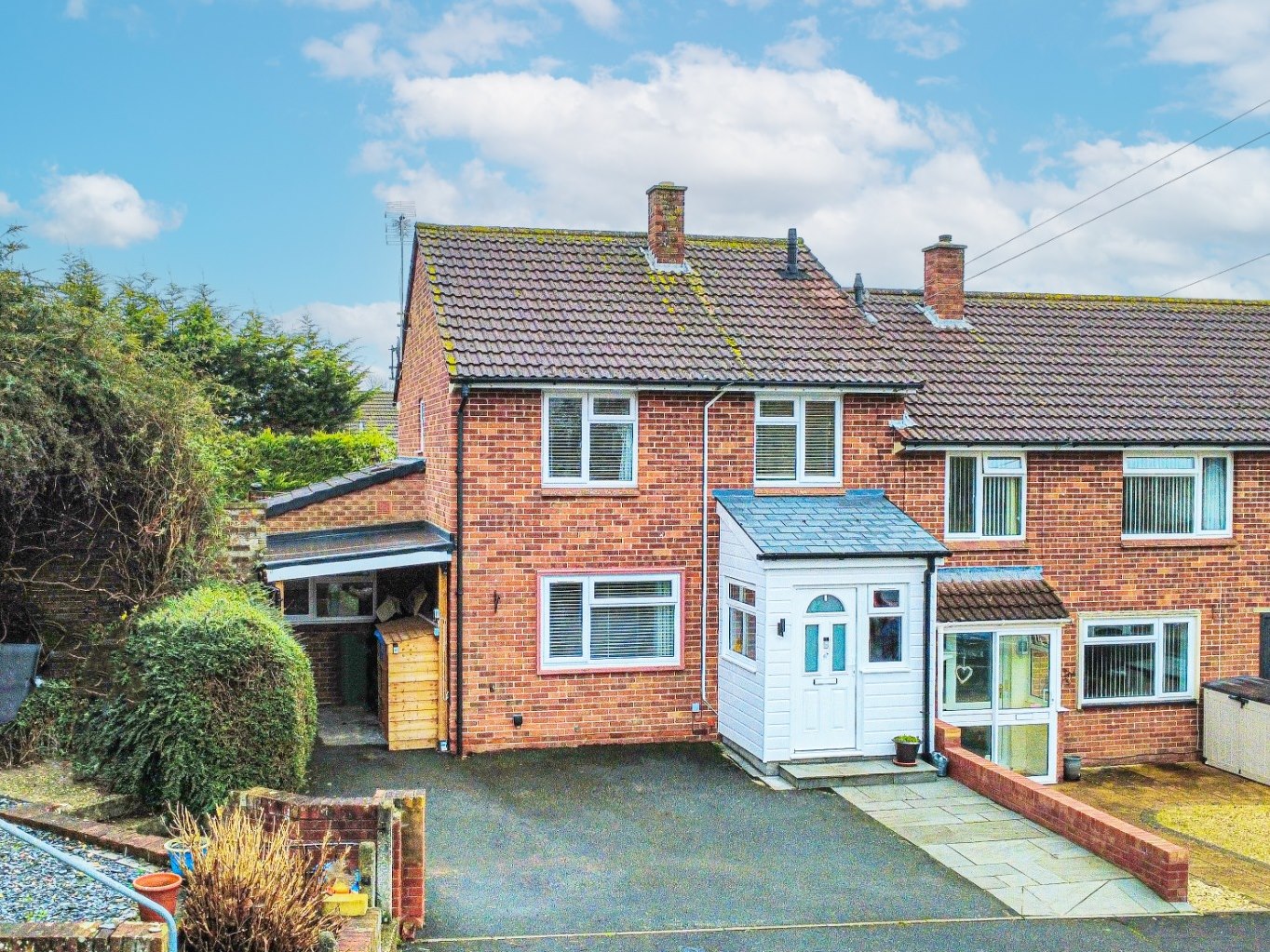 3 bedroom House (unspecified) Under Offer