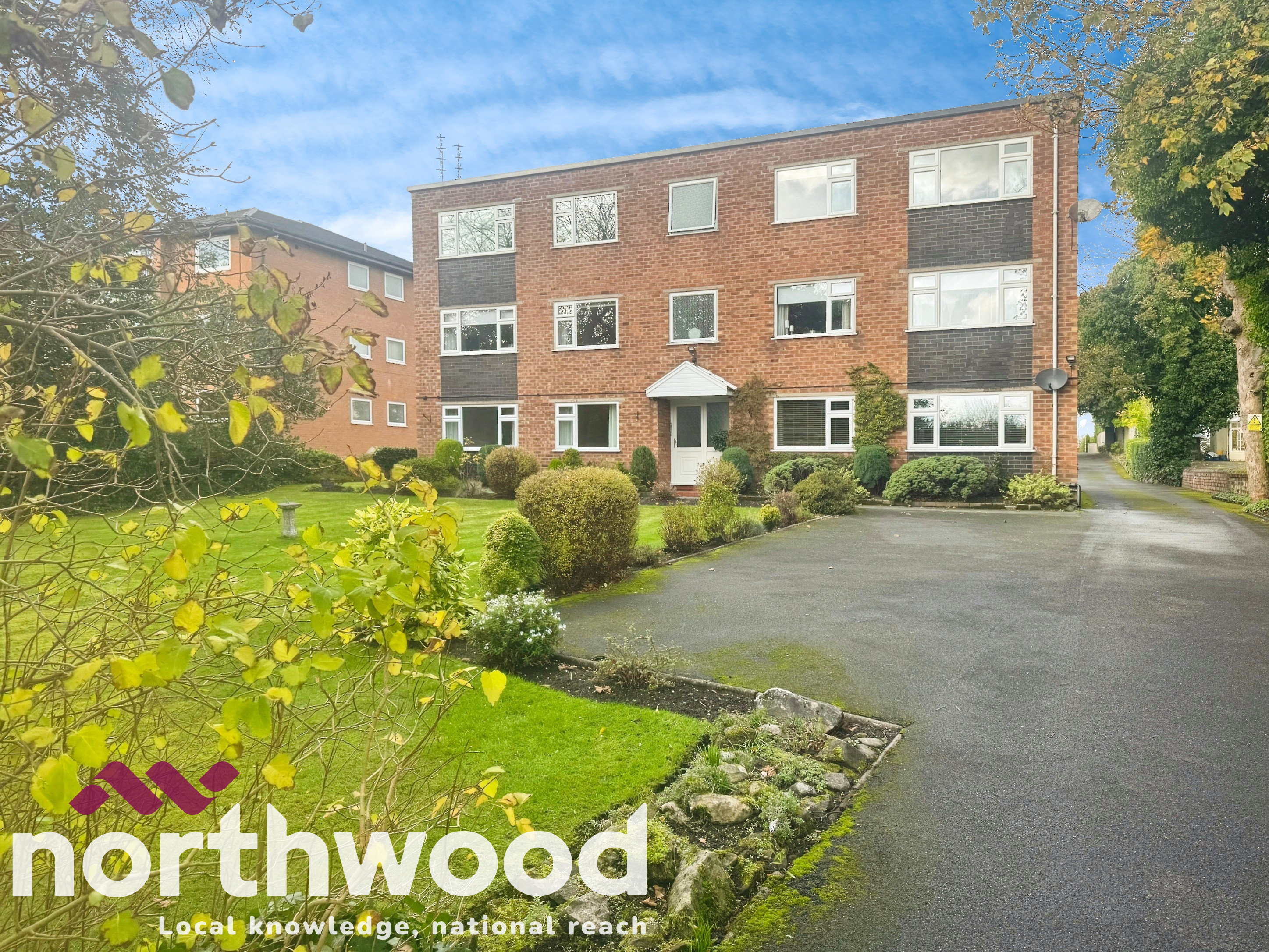 2 bedroom Flat Under Offer
