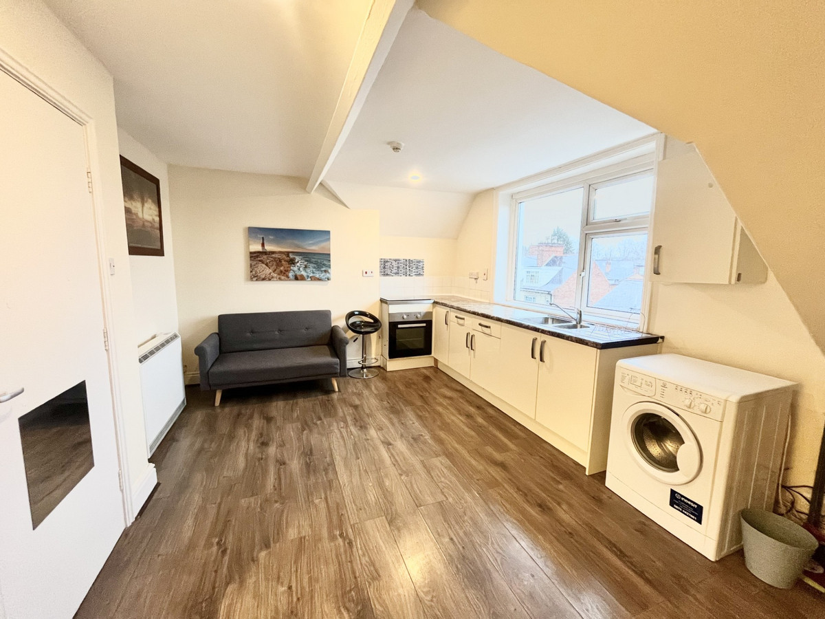 1 bedroom Apartment To Let