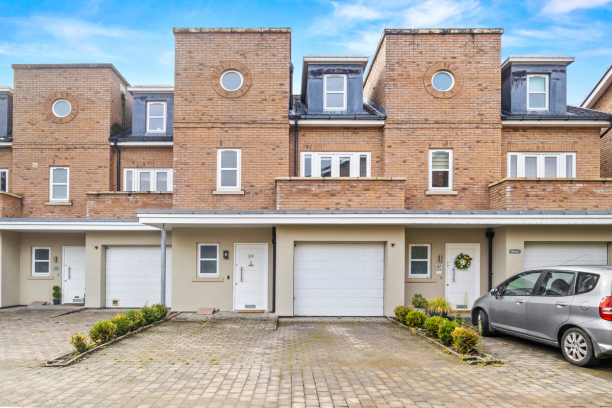 4 bedroom House (unspecified) For Sale