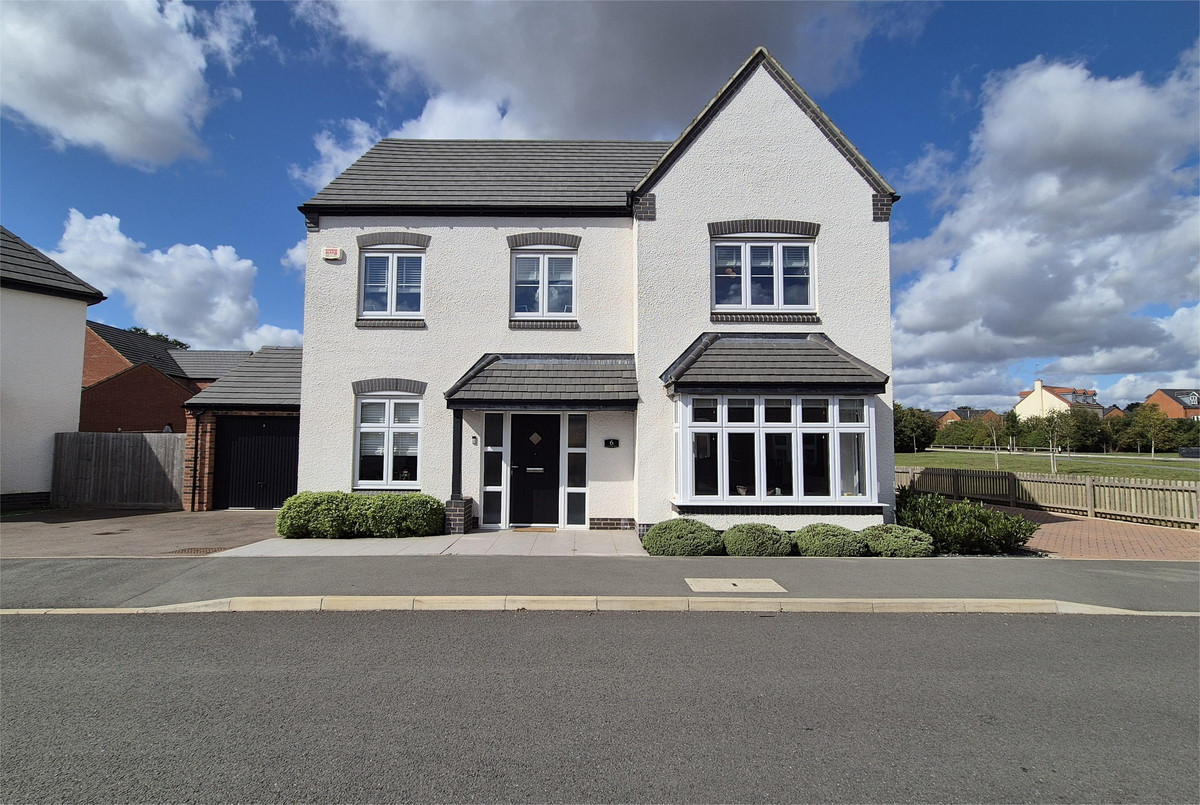 4 bedroom House (unspecified) For Sale