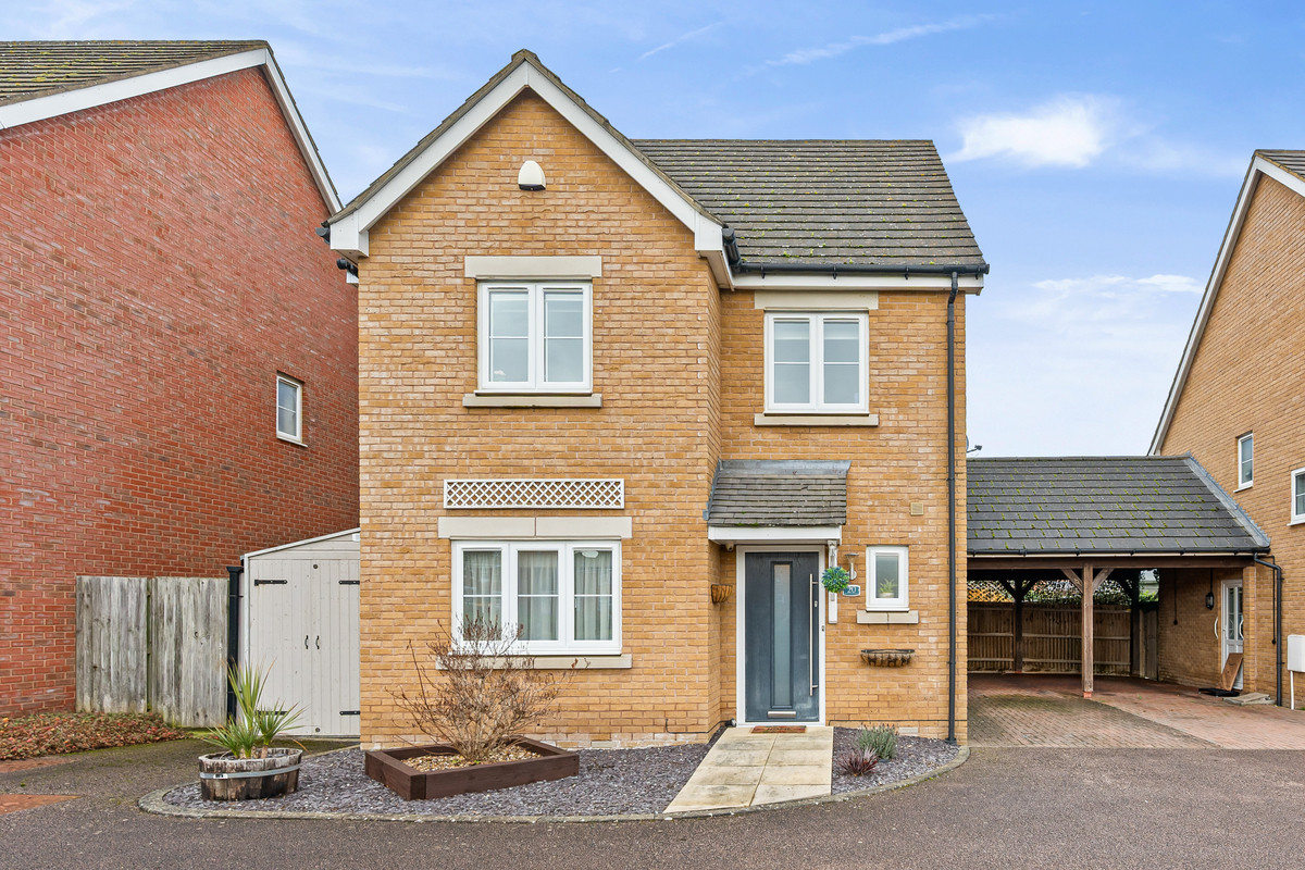 4 bedroom Detached house For Sale