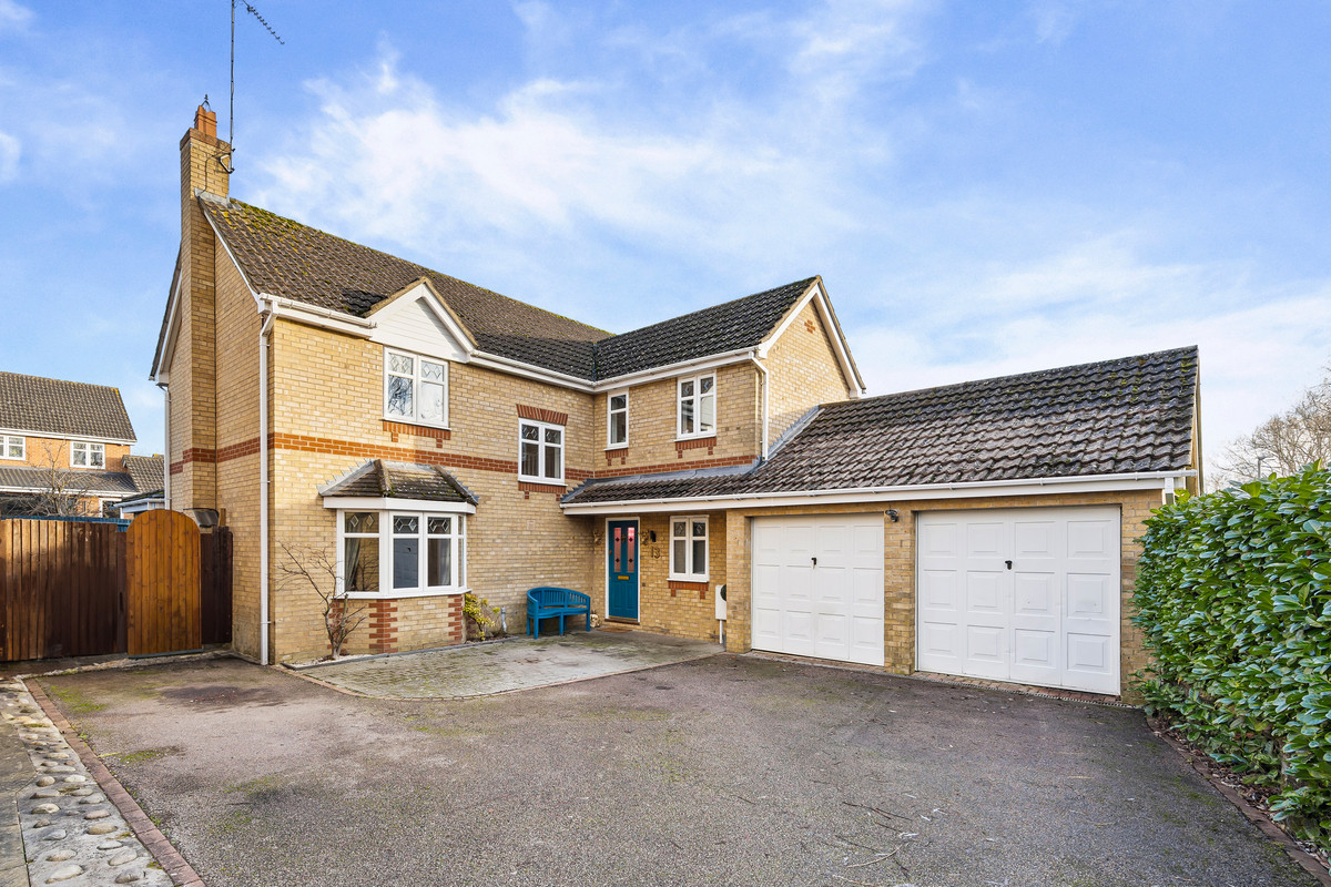 4 bedroom Detached house For Sale