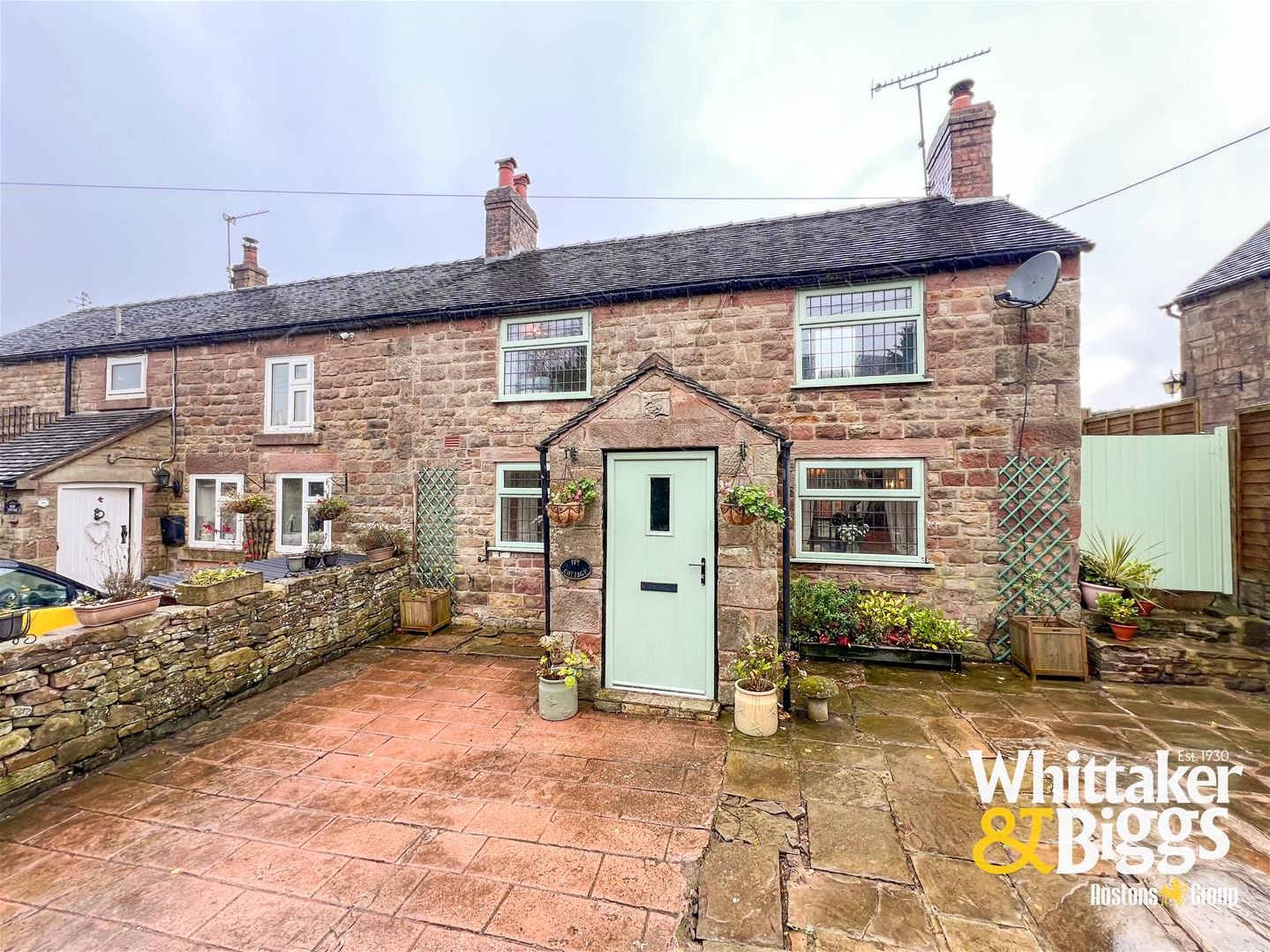 2 bedroom Cottage For Sale