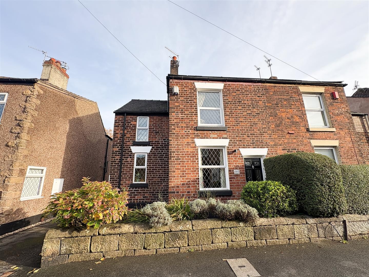 2 bedroom Link detached house Under Offer