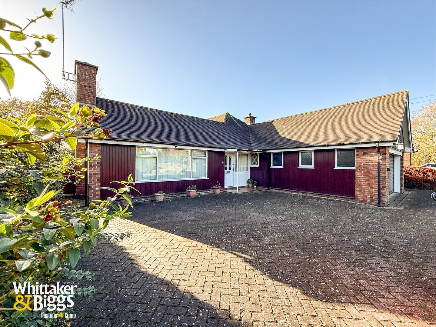 3 bedroom Link detached house Under Offer