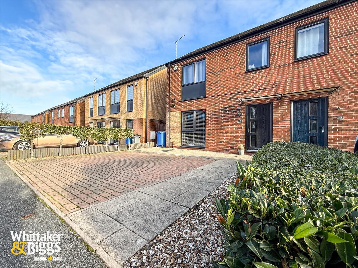 3 bedroom House (unspecified) Under Offer