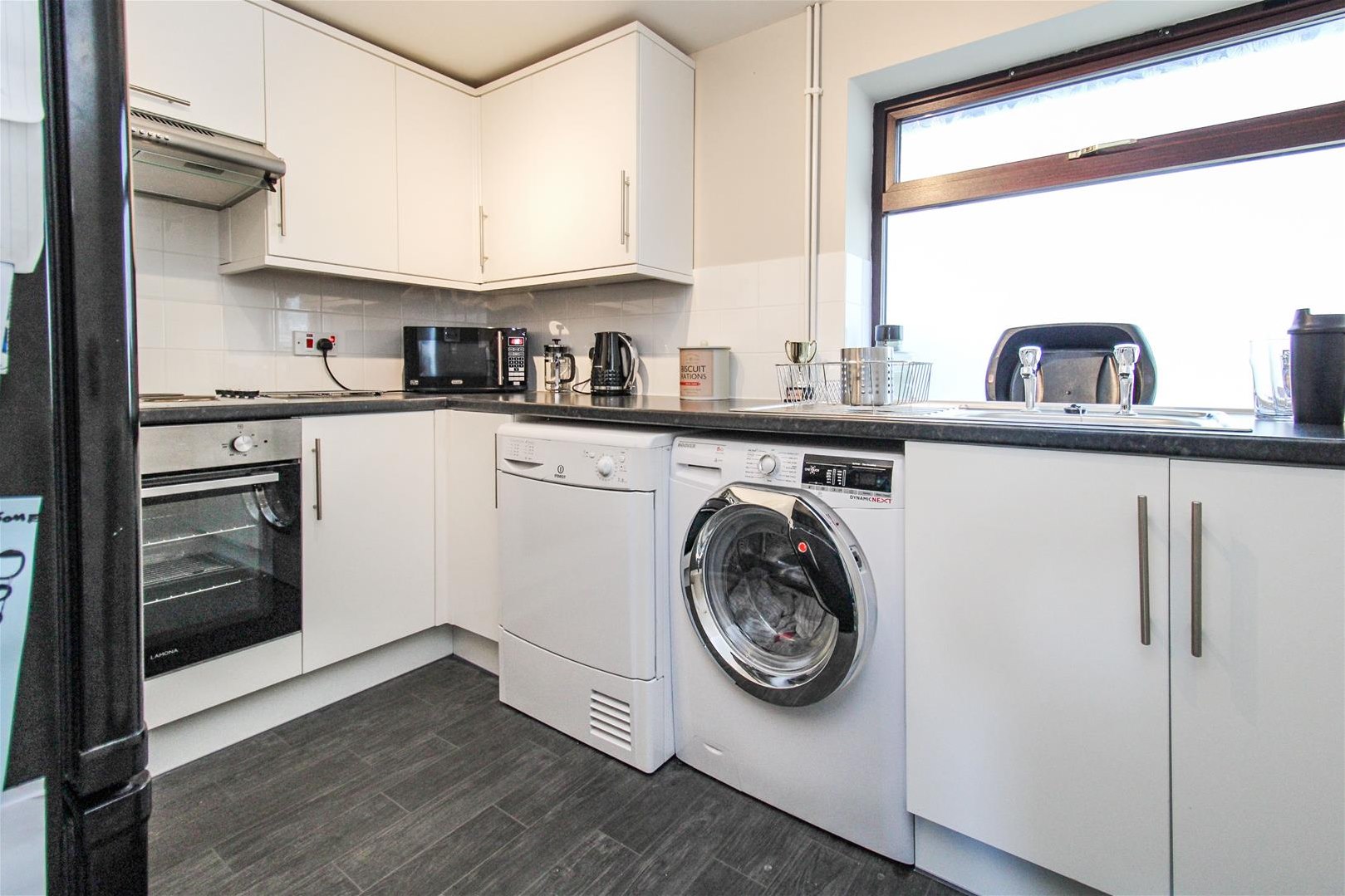 2 bedroom Apartment Let