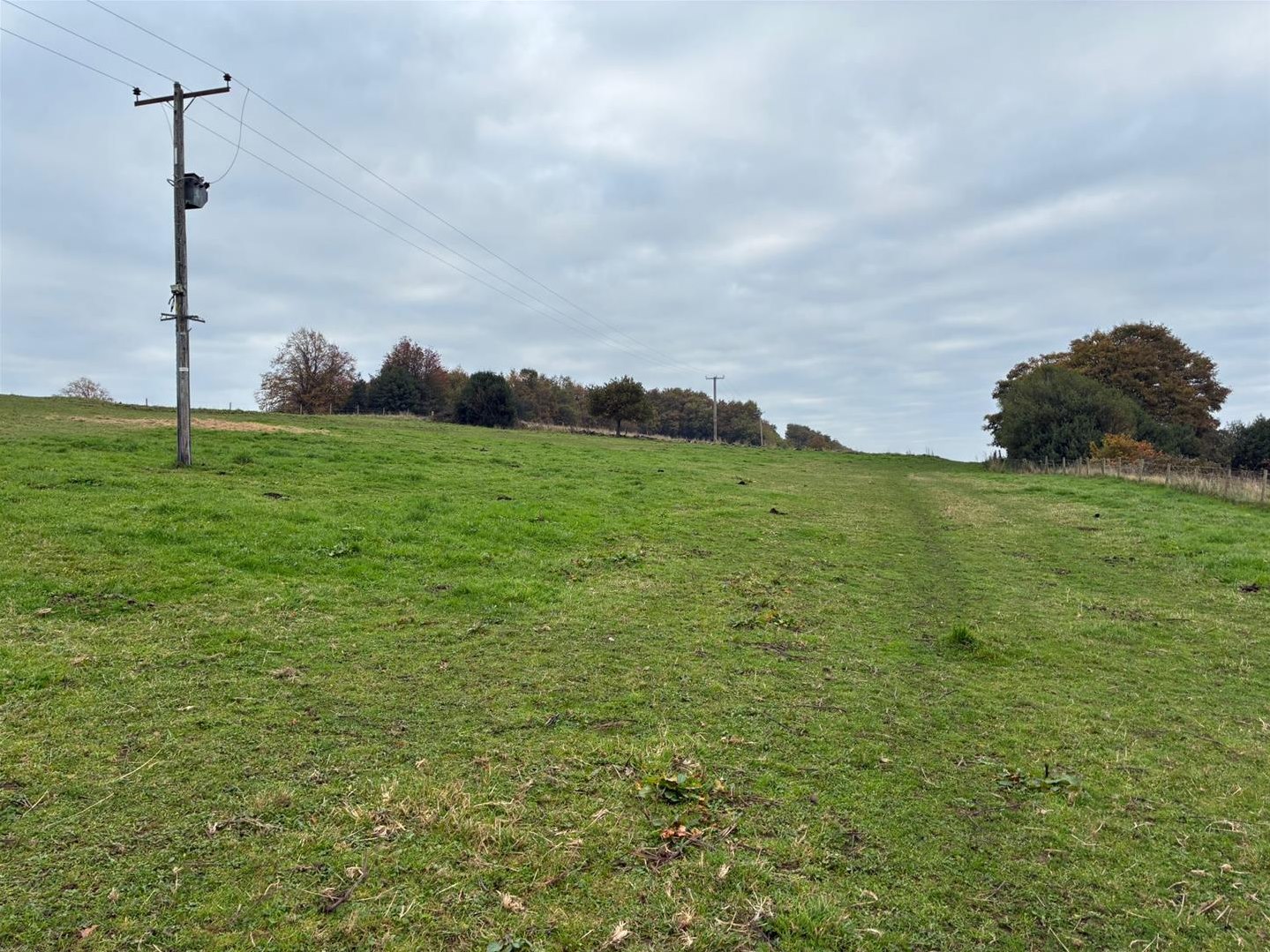 House (unspecified) Under Offer