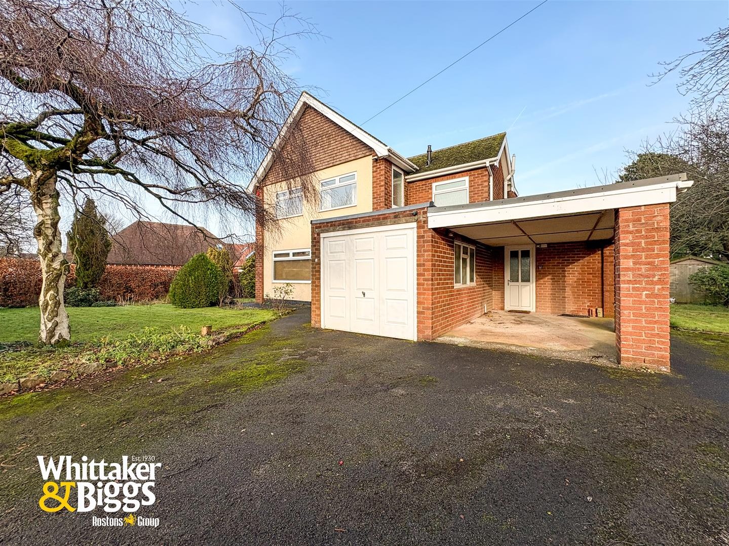 4 bedroom Link detached house Under Offer
