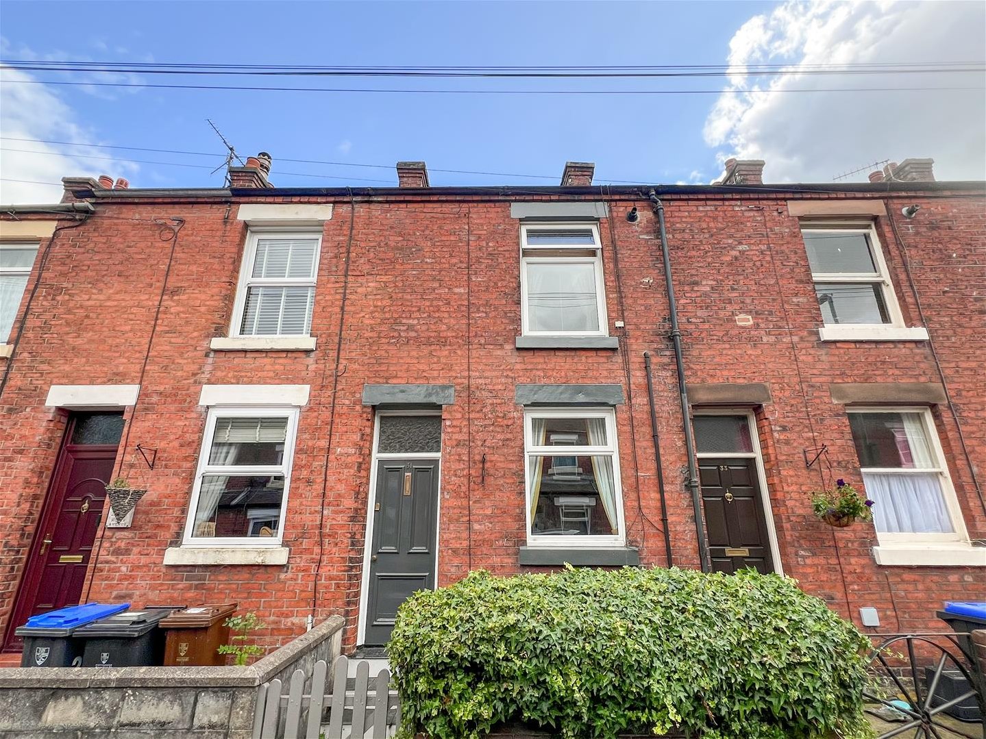 2 bedroom Terraced House Under Offer