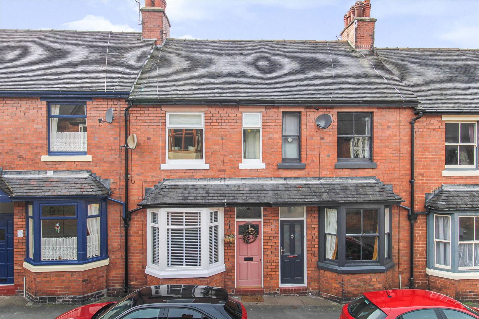 2 bedroom Terraced House Under Offer